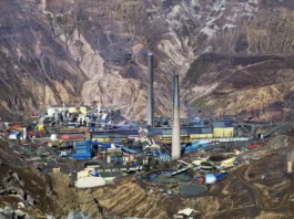 World's Largest Copper Mine Collapses in Chile: 2 Workers Killed
