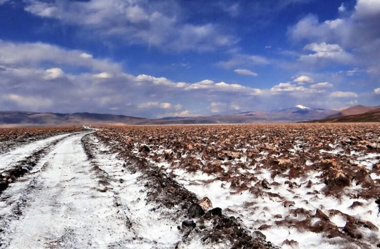 Rio Tinto shores up finances for Rincon lithium project build